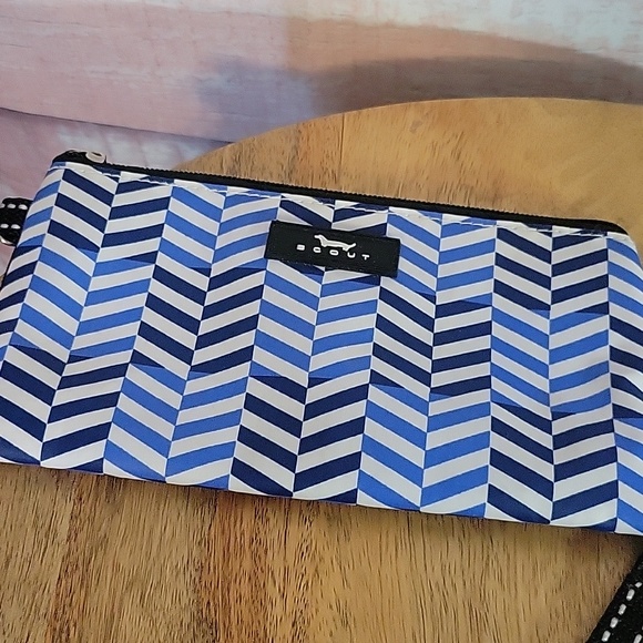 Scout Wristlet Bundle - Picture 2 of 13